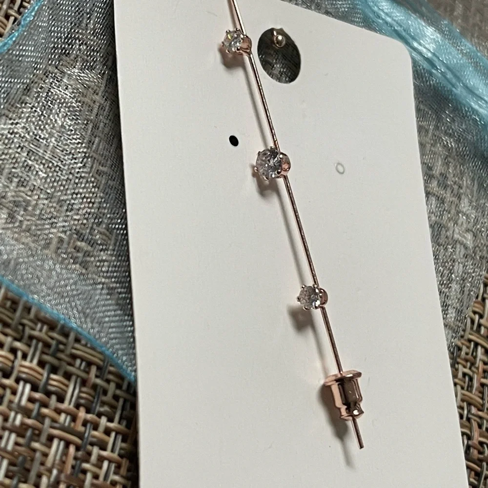 single earring - Picture 3 of 5